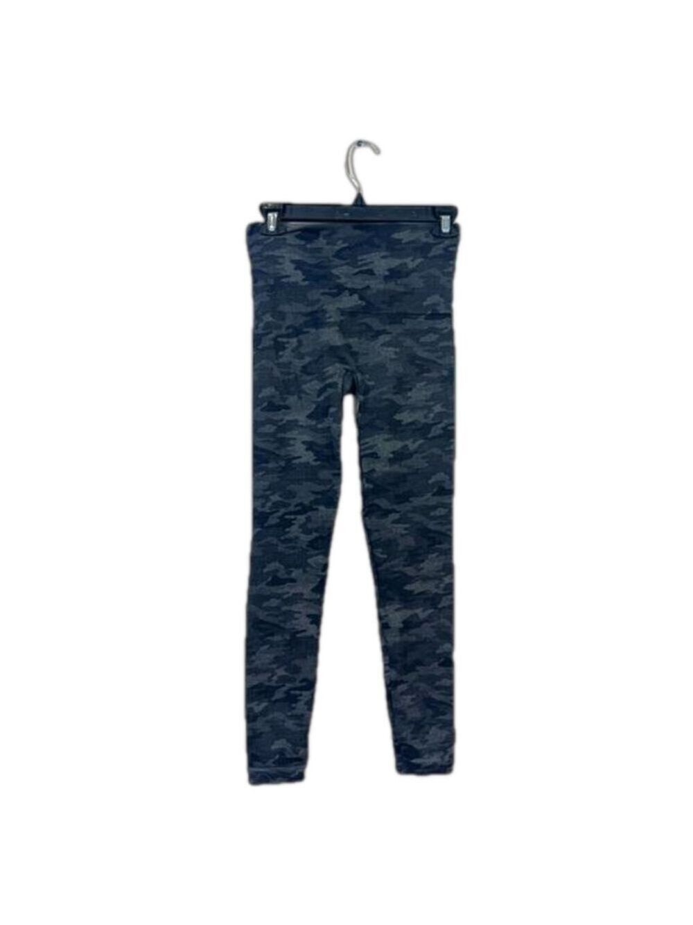 Spanx Women’s Leggings Size M Camo Gray Black